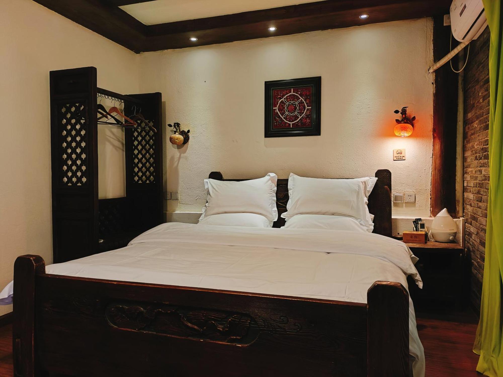 Big Tree Guesthouse - Naxi Old Style Lijiang  Exterior foto